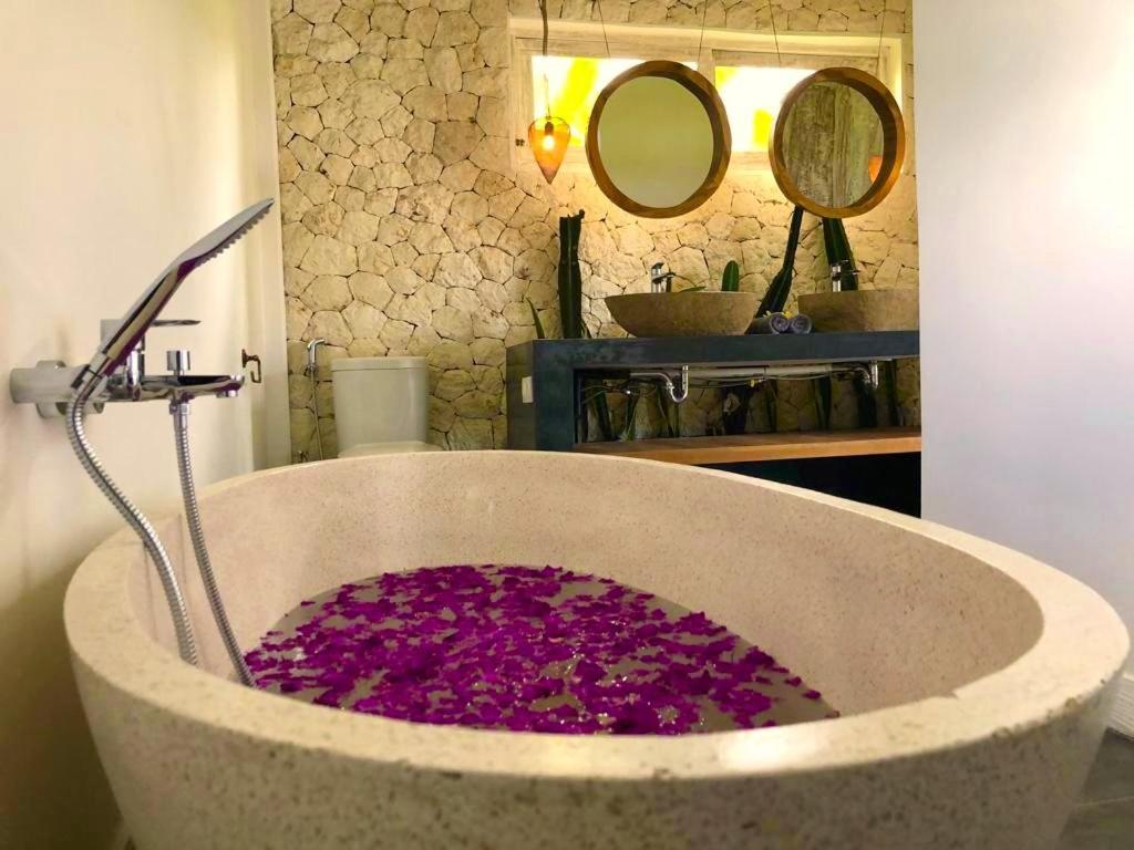 Vicolo Artvillas 울루와뚜 외부 사진
